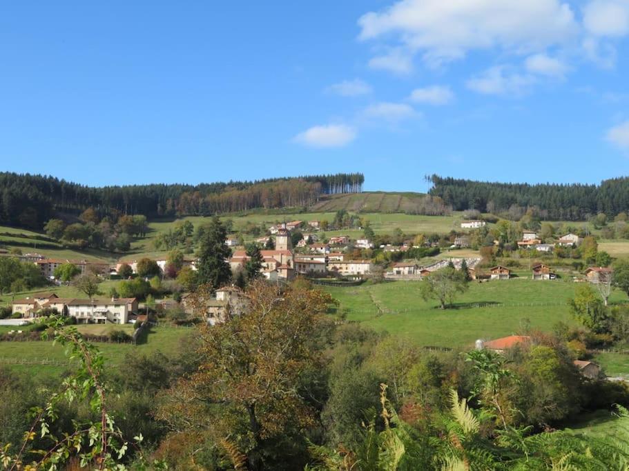 Joli Gite Rural Dans Un Havre De Paix Saint-Bonnet-le-Troncy Exterior photo