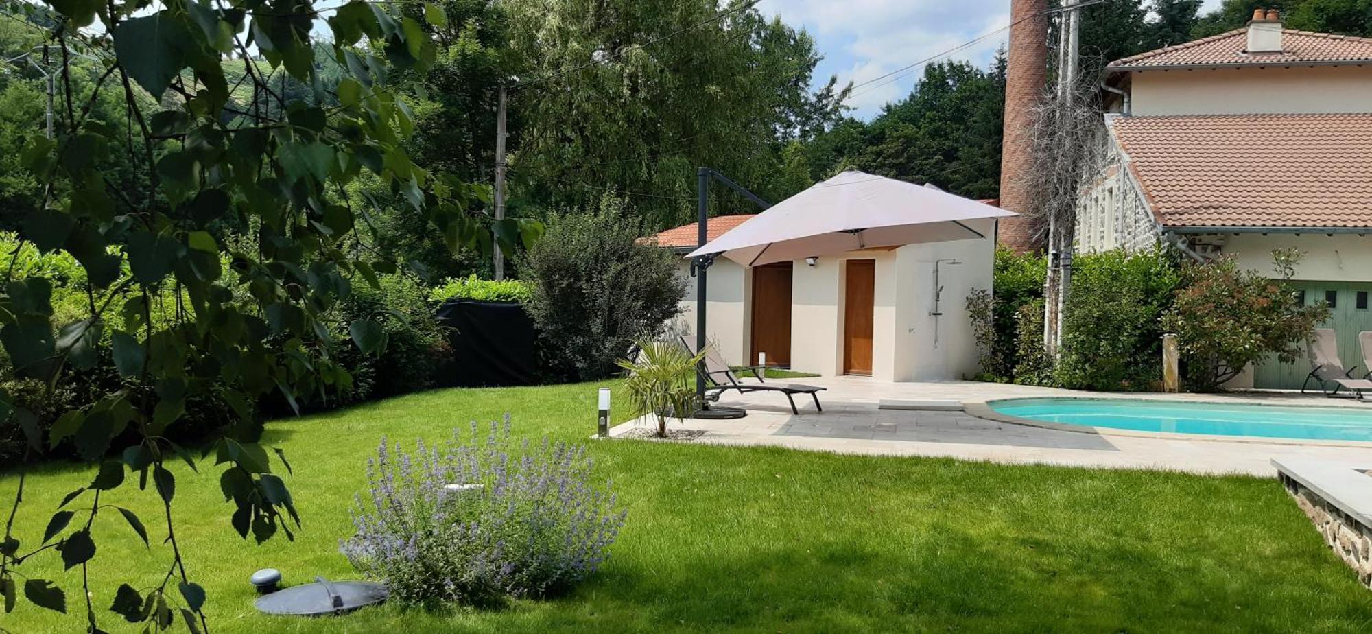 Joli Gite Rural Dans Un Havre De Paix Saint-Bonnet-le-Troncy Exterior photo